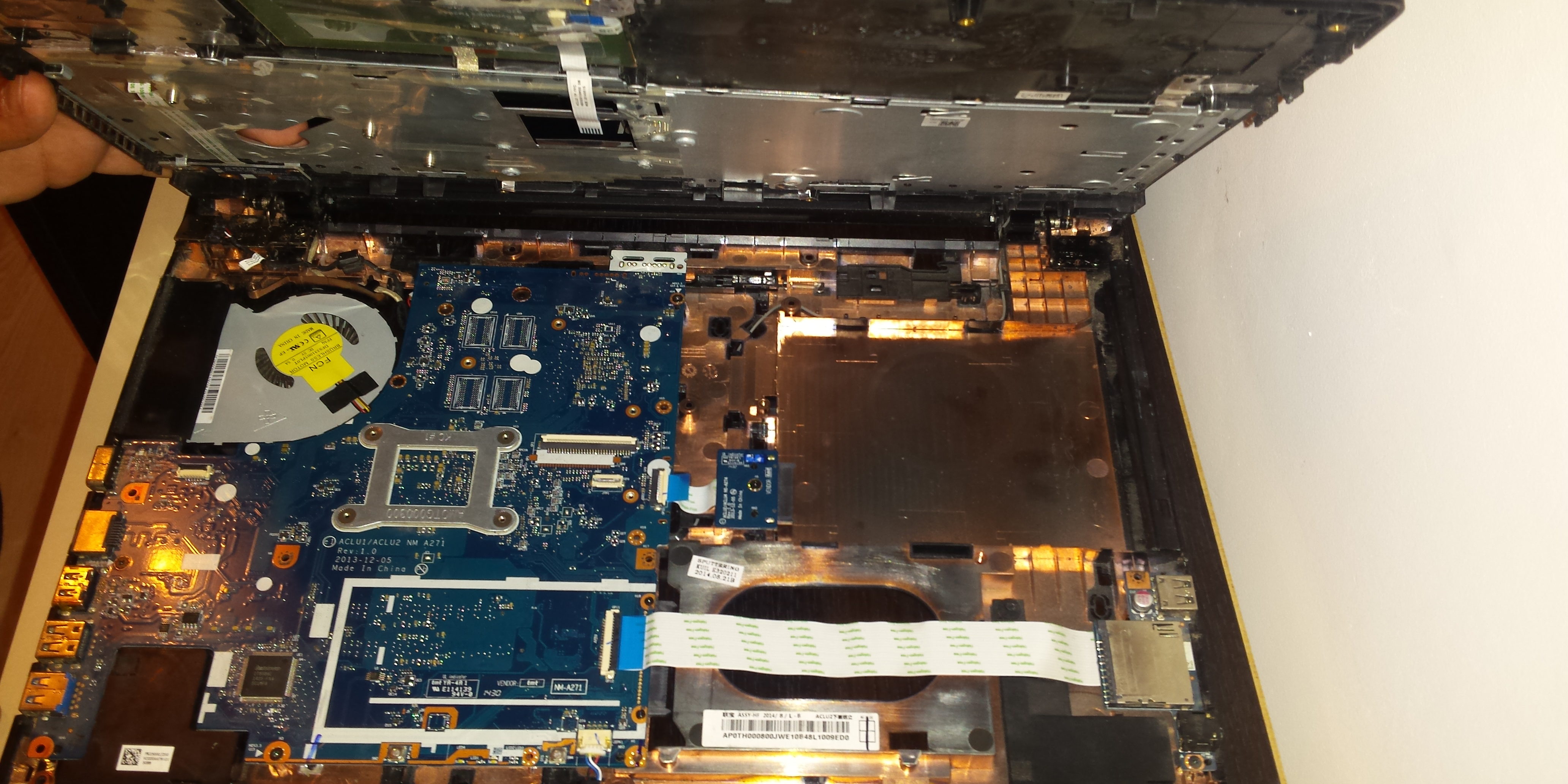 Inlocuire mufa alimentare laptop