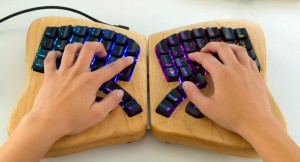 Cele mai bune si scumpe tastaturi - Tastatura Keyboardio