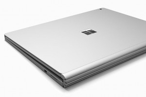 Microsoft lanseaza primul lor laptop -Surface Book