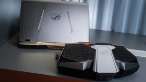 Noutati din lumea laptopurilor pentru gaming - ASUS GX700 - primul laptop racit cu lichid
